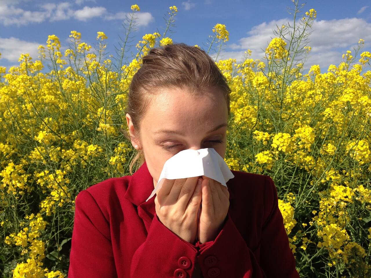 lady-with-spring-allergies