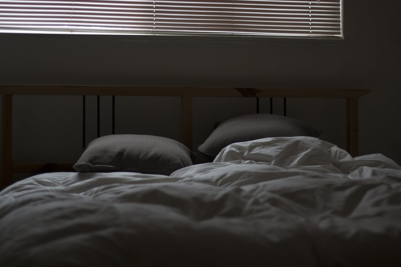 dark-room-and-bed
