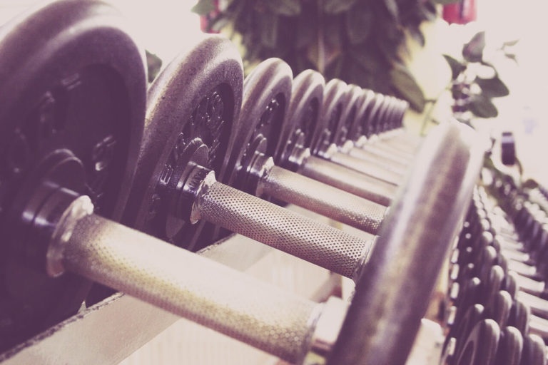 fitness-dumbells