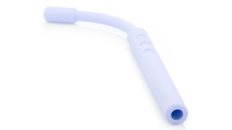 Dream Sipper silicone straw with a soft tongue bulb at the end